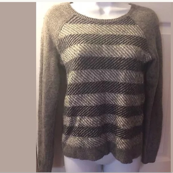 J. CREW Intarsia ZigZag Sweater Gray Black Wool Blends Pullover Knit Comfortable - Picture 2 of 8